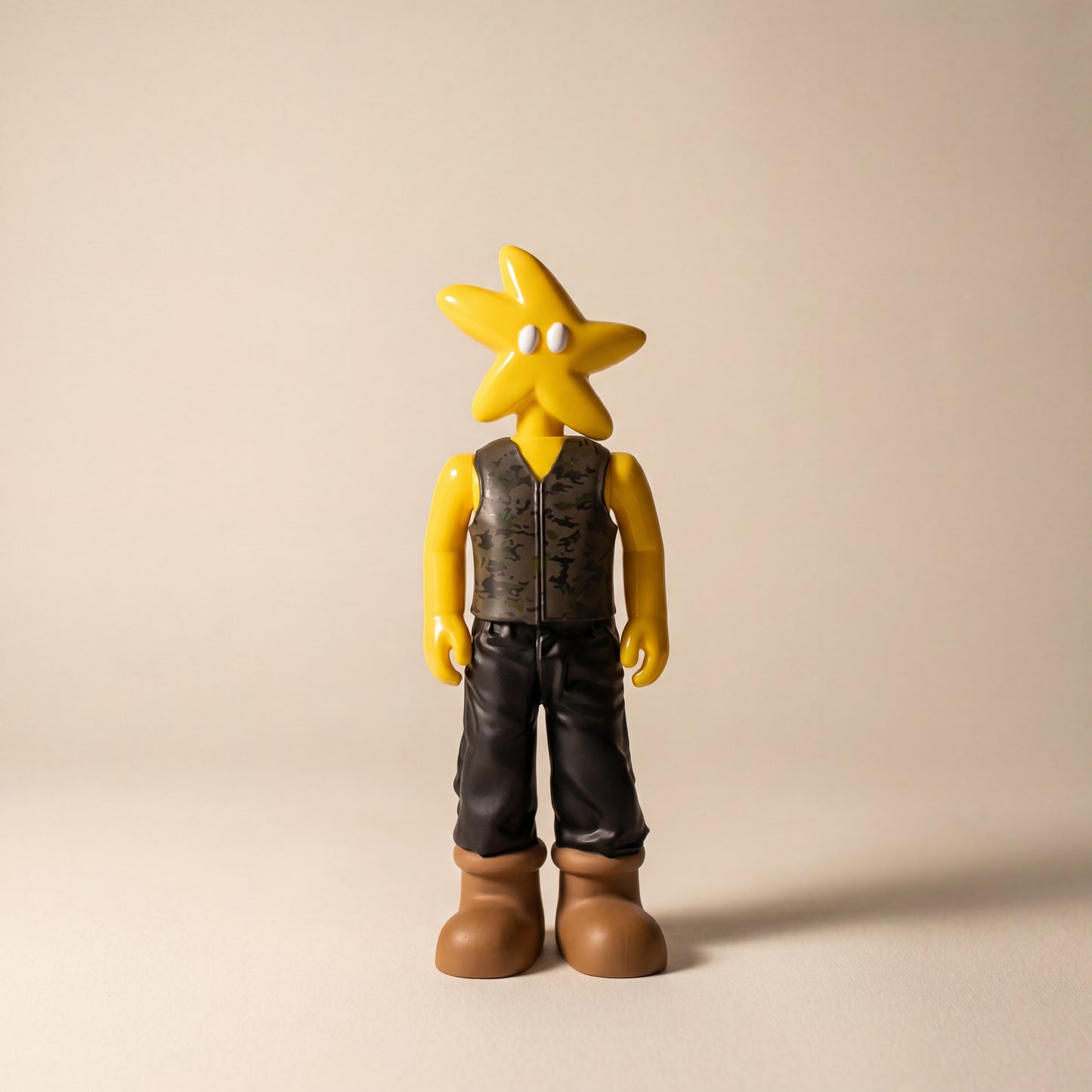 ST4RBOY FIGURE 001 — full figure, front